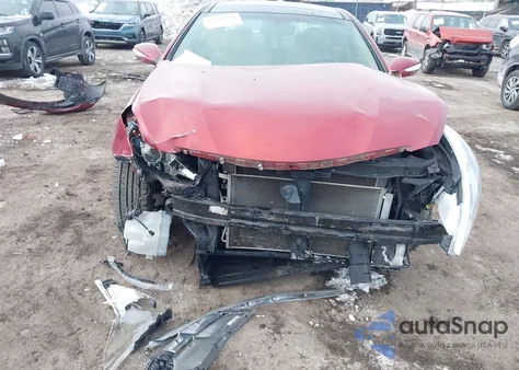 2013 Hyundai Sonata Limited z USA, uszkodzony, nr VIN 5NPEC4AC8DH711502